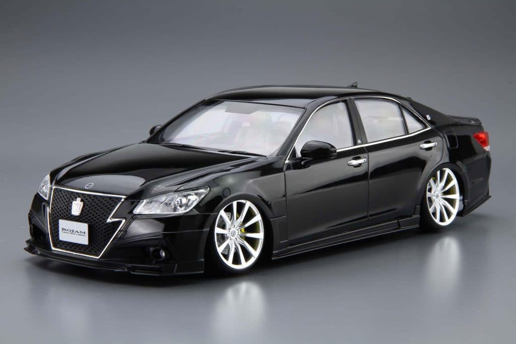 2012 Toyota Crown GRS214