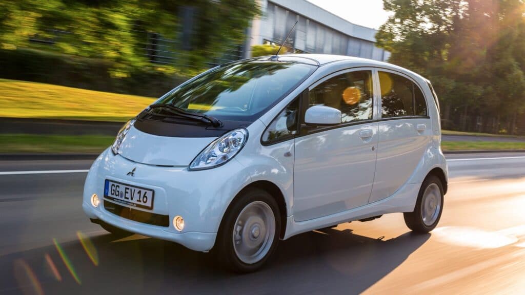 2016 Mitsubishi i-MiEV HA